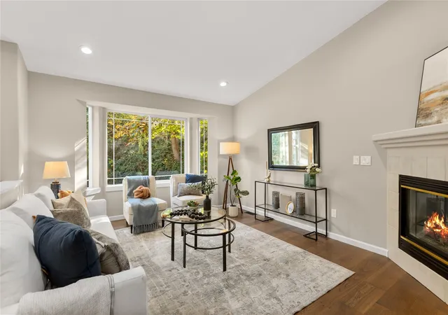 Photo 1 of Single family home for sale at 1522 49th Place SW, Everett, WA 98203 | MLS# NWM2589092 | Listing updated on 2026-10-23