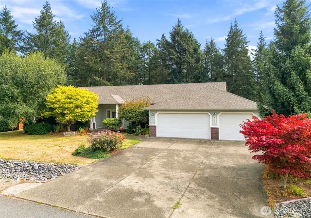 Photo 1 of Single family home for sale at 6711 47th Avenue Ne, Olympia, WA 98516 | MLS# NWM2589098 | Listing updated on 2026-10-01