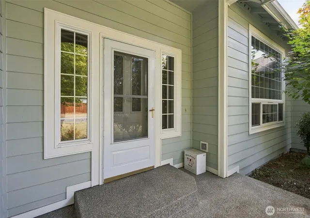 Photo 4 of Single family home for sale at 6711 47th Avenue NE, Olympia, WA 98516 | MLS# NWM2589098 | Listing updated on 2026-10-01