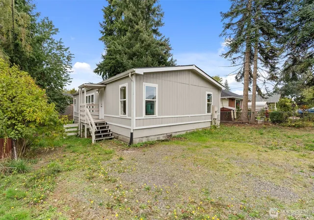 Manufactured home for sale at 1313 W Main St, Centralia, WA 98531 | MLS# NWM2589101
