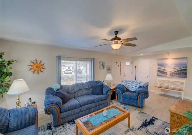 Photo 3 of Manufactured home for sale at 201 12 Street Ne, Long Beach, WA 98631 | MLS# NWM2589103 | Listing updated on 2026-10-01
