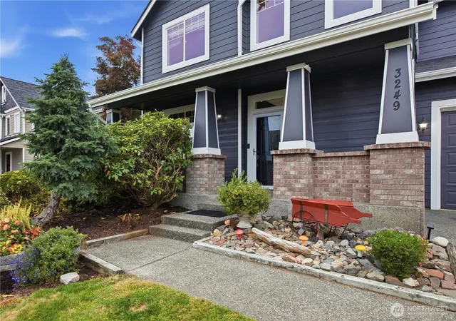 Photo 2 of Single family home for sale at 3249 Larsen Ave, Enumclaw, WA 98022 | MLS# NWM2589108 | Listing updated on 2026-10-02