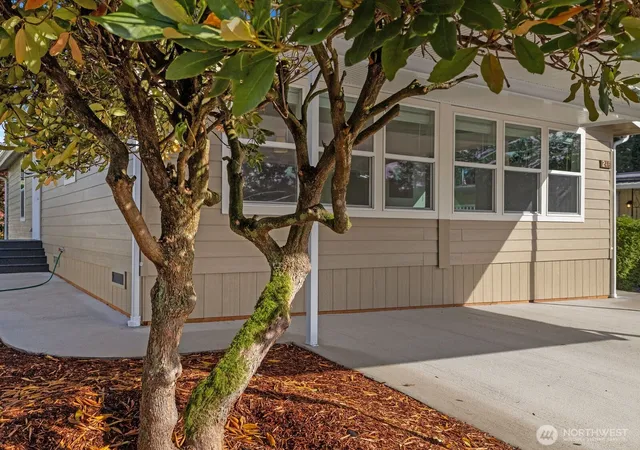 Photo 3 of Manufactured home for sale at 1725 242nd Street Se #246, Bothell, WA 98021 | MLS# NWM2589118 | Listing updated on 2026-10-02