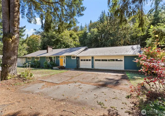 Photo 3 of Single family home for sale at 451 Elk Crk Rd, Chehalis, WA 98532 | MLS# NWM2589130 | Listing updated on 2026-10-02