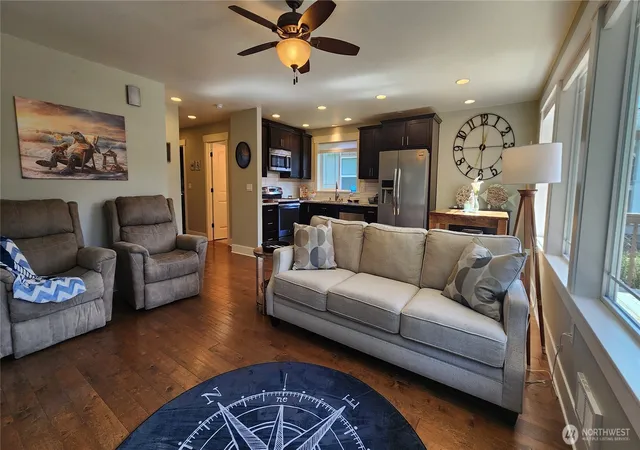 Photo 2 of Single family home for sale at 136 Pacific Blvd Nw, Ocean Shores, WA 98569 | MLS# NWM2589138 | Listing updated on 2026-10-01