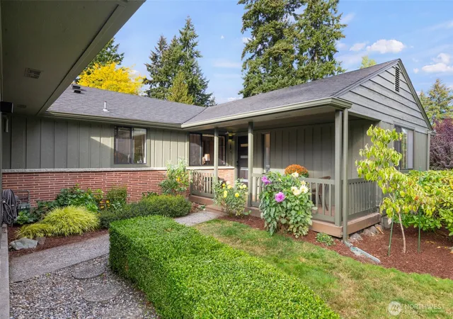 Photo 2 of Single family home for sale at 1338 N 176th Street, Shoreline, WA 98133 | MLS# NWM2589139 | Listing updated on 2026-10-01