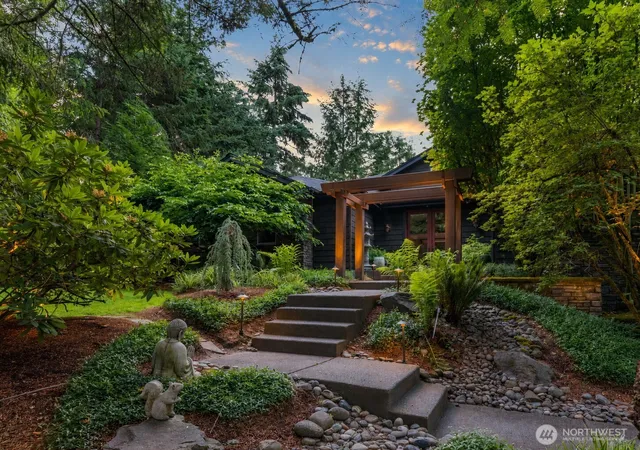 Photo 2 of Single family home for sale at 5618 Old Stump Dr Nw, Gig Harbor, WA 98332 | MLS# NWM2589153 | Listing updated on 2026-10-02