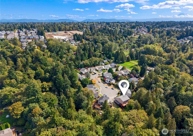 Photo 4 of Single family home for sale at 9525 S 221st Place, Kent, WA 98031 | MLS# NWM2589154 | Listing updated on 2026-10-01