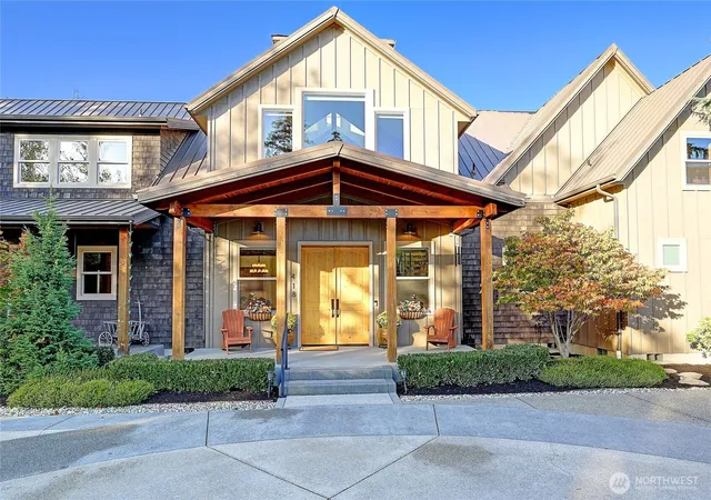 Photo 3 of Single family home for sale at 418 Tillicum Way, Camano Island, WA 98282 | MLS# NWM2589169 | Listing updated on 2026-10-01