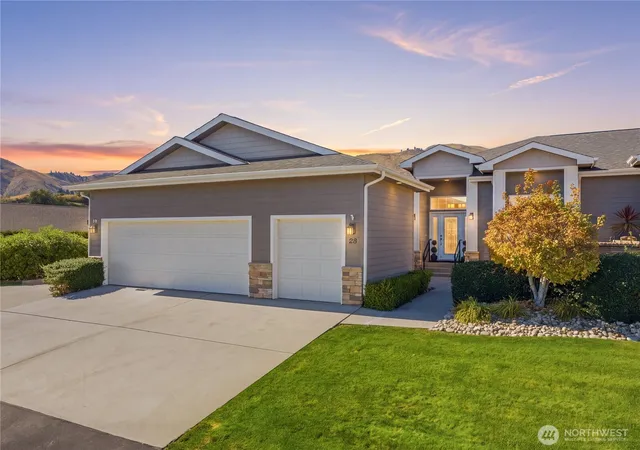 Photo 1 of Single family home for sale at 1845 Maple St #28, Wenatchee, WA 98801 | MLS# NWM2589171 | Listing updated on 2026-09-30
