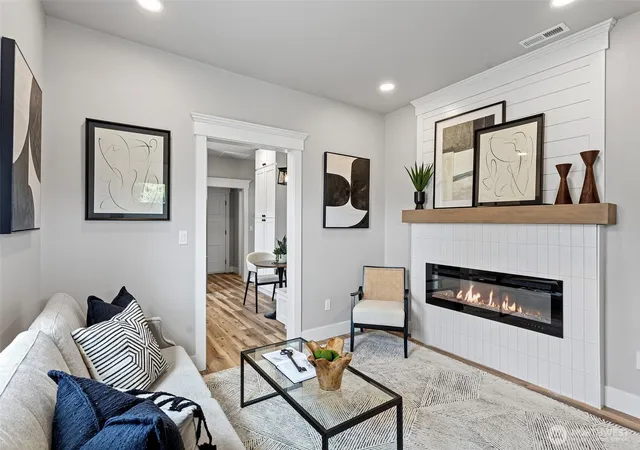 Photo 3 of Single family home for sale at 814 26th Street, Anacortes, WA 98221 | MLS# NWM2589174 | Listing updated on 2026-10-12