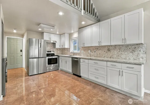 Photo 4 of Single family home for sale at 250 N Lakeview, Hoodsport, WA 98548 | MLS# NWM2589184 | Listing updated on 2026-10-02