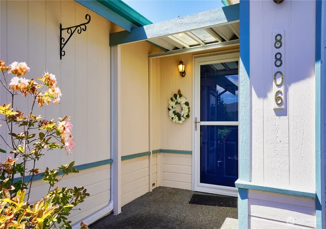 Photo 3 of Manufactured home for sale at 8806 60th Avenue E, Puyallup, WA 98371 | MLS# NWM2589190 | Listing updated on 2026-09-30