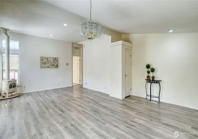 Photo 4 of Manufactured home for sale at 8806 60th Avenue E, Puyallup, WA 98371 | MLS# NWM2589190 | Listing updated on 2026-09-30