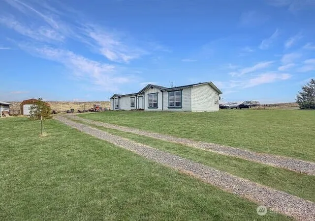 Photo 1 of Manufactured home for sale at 532 Trails End Dr, Ellensburg, WA 98926 | MLS# NWM2589191 | Listing updated on 2026-10-01