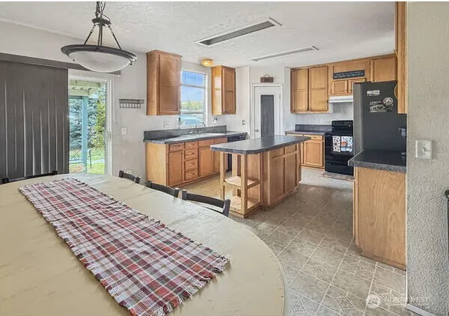 Photo 4 of Manufactured home for sale at 532 Trails End Dr, Ellensburg, WA 98926 | MLS# NWM2589191 | Listing updated on 2026-10-01