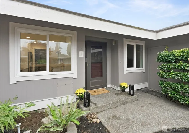 Photo 1 of Single family home for sale at 1372 Bel Air Rd #2, Tacoma, WA 98406 | MLS# NWM2589193 | Listing updated on 2026-10-20