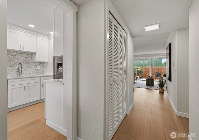 Photo 3 of Single family home for sale at 1372 Bel Air Rd #2, Tacoma, WA 98406 | MLS# NWM2589193 | Listing updated on 2026-10-20
