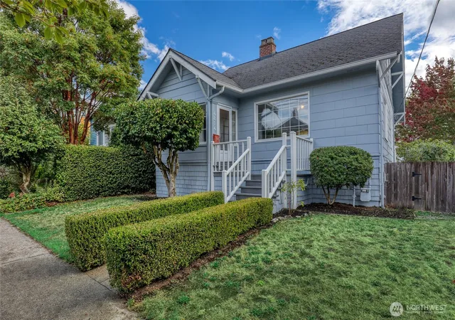 Single family home for sale at 4814 36th Avenue NE, Seattle, WA 98105 | MLS# NWM2589195