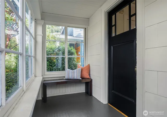 Photo 2 of Single family home for sale at 4814 36th Avenue Ne, Seattle, WA 98105 | MLS# NWM2589195 | Listing updated on 2026-10-01
