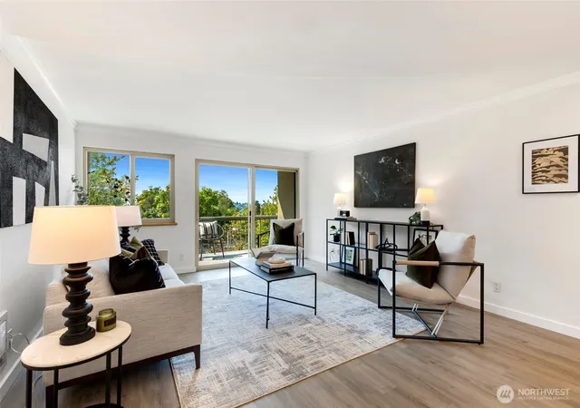 Photo 3 of Condo for sale at 732 11th Avenue E #305, Seattle, WA 98102 | MLS# NWM2589201 | Listing updated on 2026-10-01