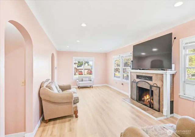 Photo 3 of Single family home for sale at 410 N College Ave, College Place, WA 99324 | MLS# NWM2589202 | Listing updated on 2026-10-06