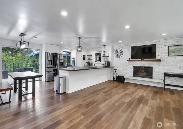 Photo 4 of Single family home for sale at 15654 SE 224th Street, Kent, WA 98042 | MLS# NWM2589203 | Listing updated on 2026-10-07