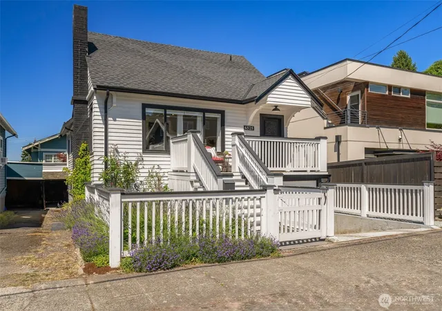 Photo 1 of Single family home for sale at 6525 3rd Avenue NW, Seattle, WA 98117 | MLS# NWM2589207 | Listing updated on 2026-10-01
