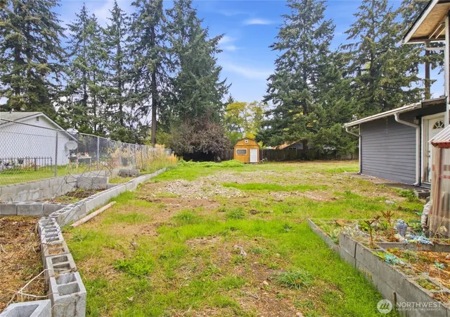 Photo 3 of Single family home for sale at 1123 Military Rd E, Tacoma, WA 98445 | MLS# NWM2589213 | Listing updated on 2026-10-09