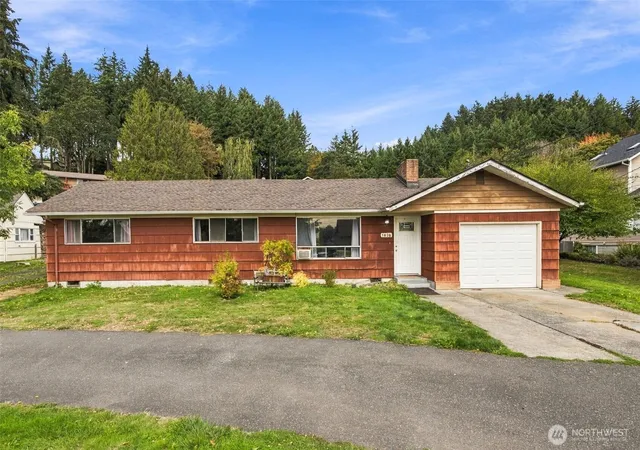 Single family home for sale at 1626 S Market Blvd, Chehalis, WA 98532 | MLS# NWM2589220