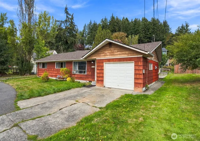 Photo 2 of Single family home for sale at 1626 S Market Blvd, Chehalis, WA 98532 | MLS# NWM2589220 | Listing updated on 2026-10-01