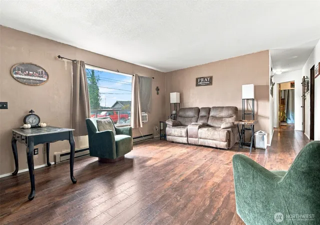 Photo 3 of Single family home for sale at 1626 S Market Blvd, Chehalis, WA 98532 | MLS# NWM2589220 | Listing updated on 2026-10-01