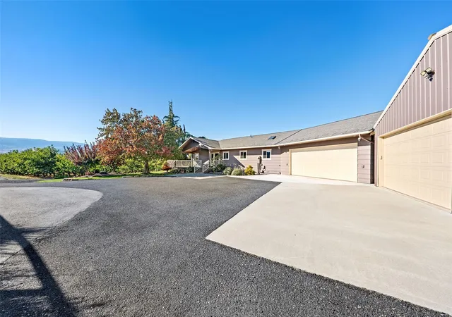 Photo 1 of Single family home for sale at 2545 6th Street SE, East Wenatchee, WA 98802 | MLS# NWM2589223 | Listing updated on 2026-10-22