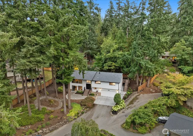 Photo 3 of Single family home for sale at 4130 156th Lane Se, Bellevue, WA 98006 | MLS# NWM2589228 | Listing updated on 2026-10-02