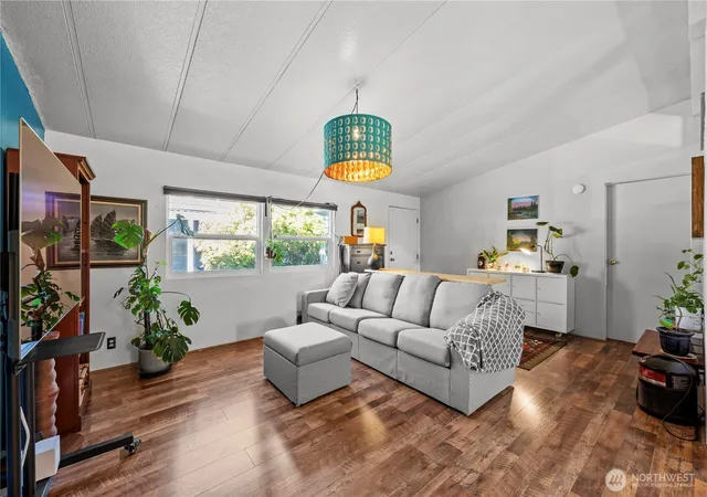 Photo 3 of Manufactured home for sale at 11500 Meridian Ave S #68, Everett, WA 98208 | MLS# NWM2589234 | Listing updated on 2026-10-02
