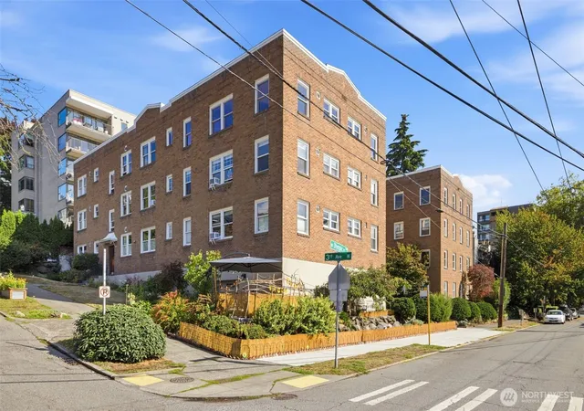 Photo 3 of Condo for sale at 220 W Olympic Pl #303, Seattle, WA 98119 | MLS# NWM2589235 | Listing updated on 2026-10-01