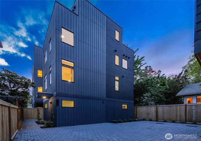 Photo 1 of Townhouse for sale at 4529 Corliss Ave N, Seattle, WA 98103 | MLS# NWM2589257 | Listing updated on 2026-10-01