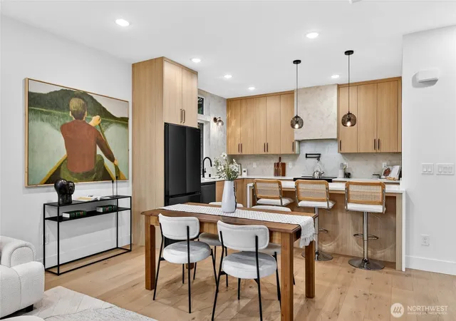 Photo 2 of Townhouse for sale at 4529 Corliss Ave N, Seattle, WA 98103 | MLS# NWM2589257 | Listing updated on 2026-10-01