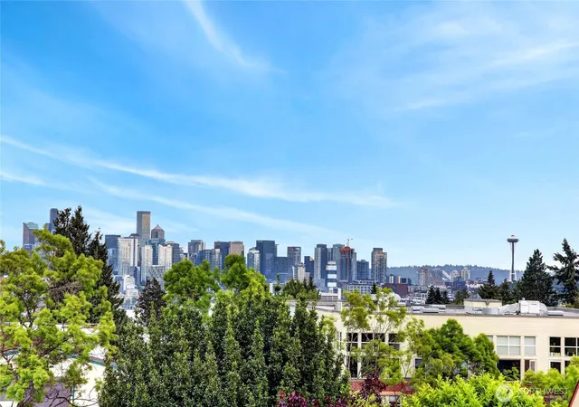 Townhouse for sale at 4529 Corliss Ave N, Seattle, WA 98103 | MLS# NWM2589257