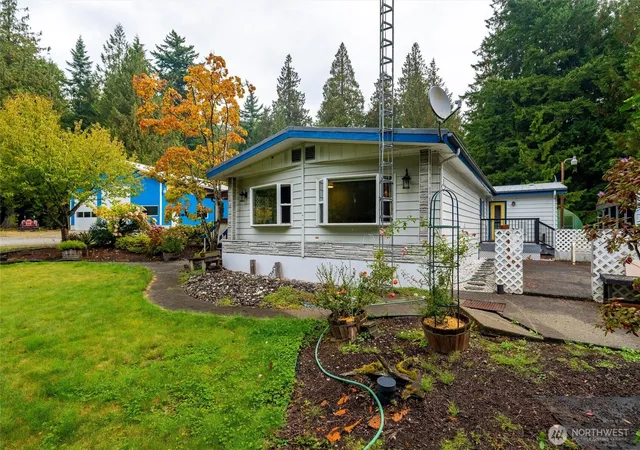 Photo 2 of Manufactured home for sale at 4290 S Pass Rd, Everson, WA 98247 | MLS# NWM2589262 | Listing updated on 2026-10-19