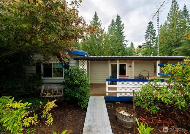 Photo 3 of Manufactured home for sale at 4290 S Pass Rd, Everson, WA 98247 | MLS# NWM2589262 | Listing updated on 2026-10-19