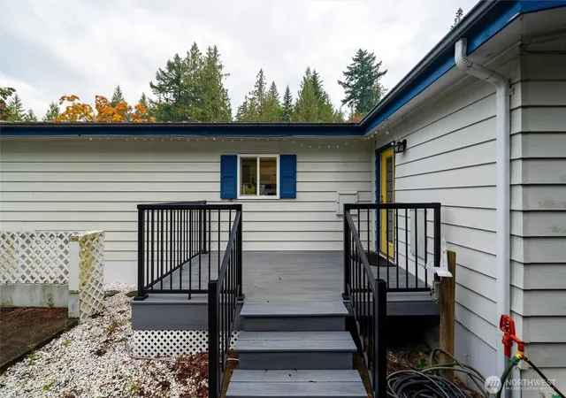 Photo 3 of Manufactured home for sale at 4290 S Pass Rd, Everson, WA 98247 | MLS# NWM2589262 | Listing updated on 2026-10-19