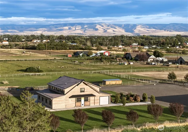 Photo 1 of Single family home for sale at 98 Pearmain Ave, Walla Walla, WA 99362 | MLS# NWM2589264 | Listing updated on 2026-10-02