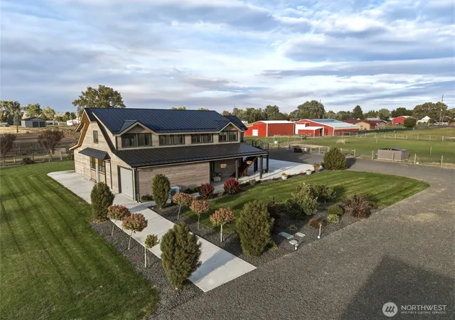Photo 2 of Single family home for sale at 98 Pearmain Ave, Walla Walla, WA 99362 | MLS# NWM2589264 | Listing updated on 2026-10-02