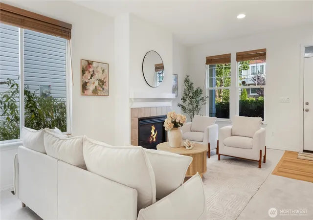 Photo 2 of Single family home for sale at 5125 Ne 5th Street, Renton, WA 98059 | MLS# NWM2589268 | Listing updated on 2026-10-01