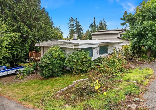 Photo 4 of Single family home for sale at 20807 80th Avenue W, Edmonds, WA 98026 | MLS# NWM2589271 | Listing updated on 2026-10-04