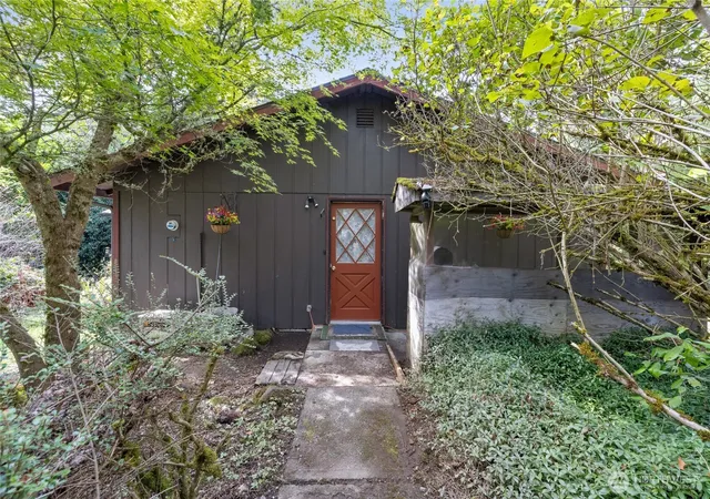Photo 2 of Single family home for sale at 49816 146th Avenue E, Eatonville, WA 98328 | MLS# NWM2589284 | Listing updated on 2026-10-02
