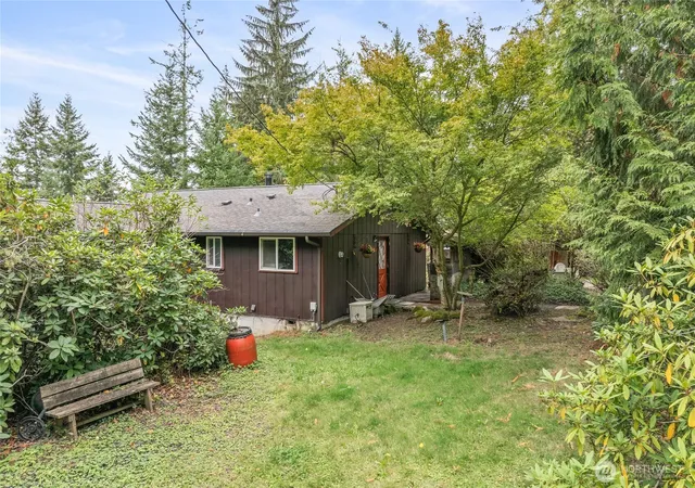 Photo 4 of Single family home for sale at 49816 146th Avenue E, Eatonville, WA 98328 | MLS# NWM2589284 | Listing updated on 2026-10-02