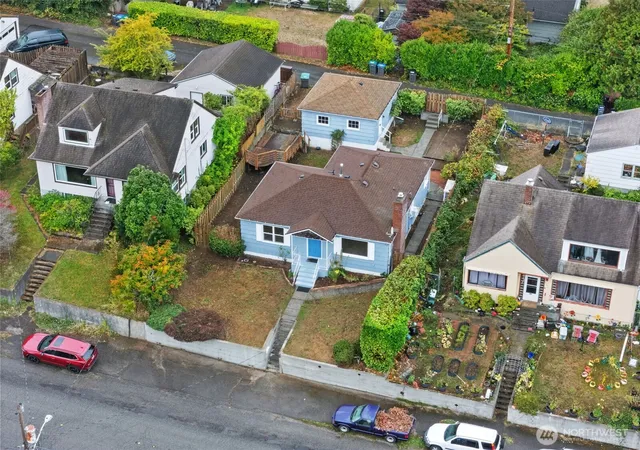 Photo 3 of Single family home for sale at 2447 N Wycoff Ave, Bremerton, WA 98312 | MLS# NWM2589298 | Listing updated on 2026-10-01