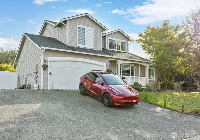 Photo 1 of Single family home for sale at 3012 Withers Pl, Mount Vernon, WA 98274 | MLS# NWM2589300 | Listing updated on 2026-10-01